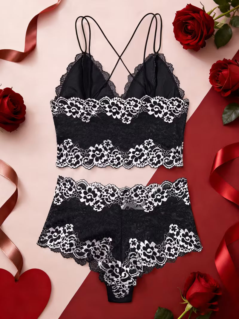 Bikinisexzy Lace Bralette – Close-up of V-neck neckline and criss-cross spaghetti straps in black