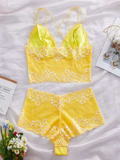 Bikinisexzy Yellow Lace Lingerie Set Model Close Up – Floral Bralette Detail