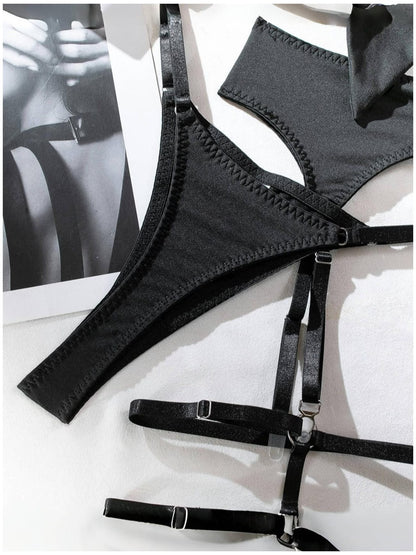 Skimpy sexy thong with adjustable garter straps - Bikinisexzy.com